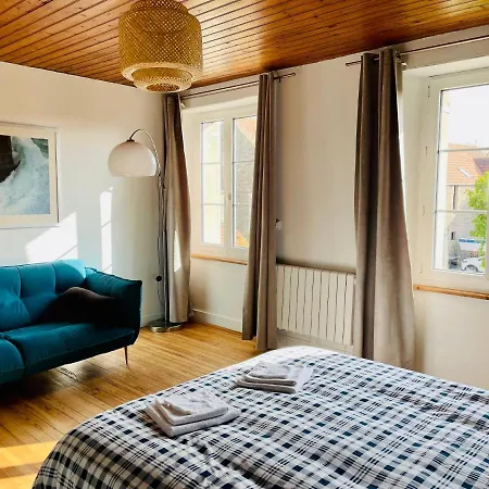 Le Petit De La Ferme Du Raz Blanchard