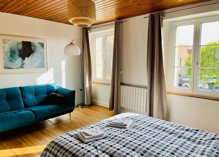 Le Petit De La Ferme Du Raz Blanchard